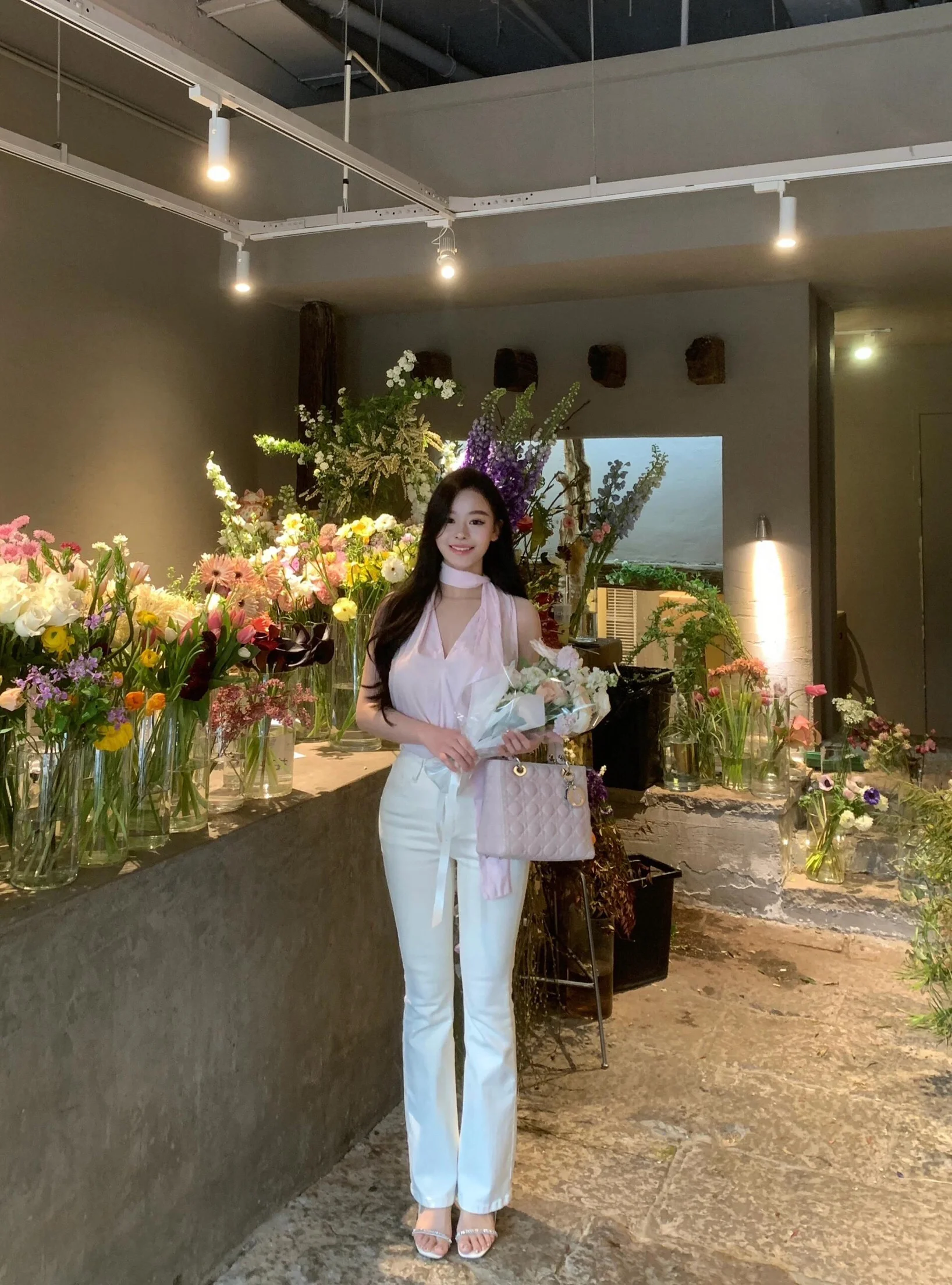 

High Waist Slim Fit Straight Leg Jeans Women's Spring Autumn High Waist Stretchy Bootcut Denim Pants Long Trousers