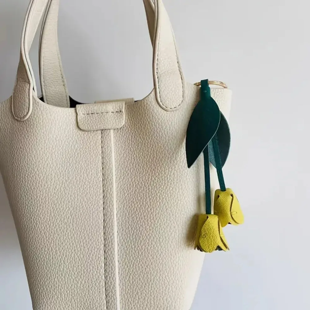Portable Sweet Tulip Bag Pendant Dopamine PU Leather Car Key Chains Korean Style Bag Match Accessories Floral Lanyard Gift