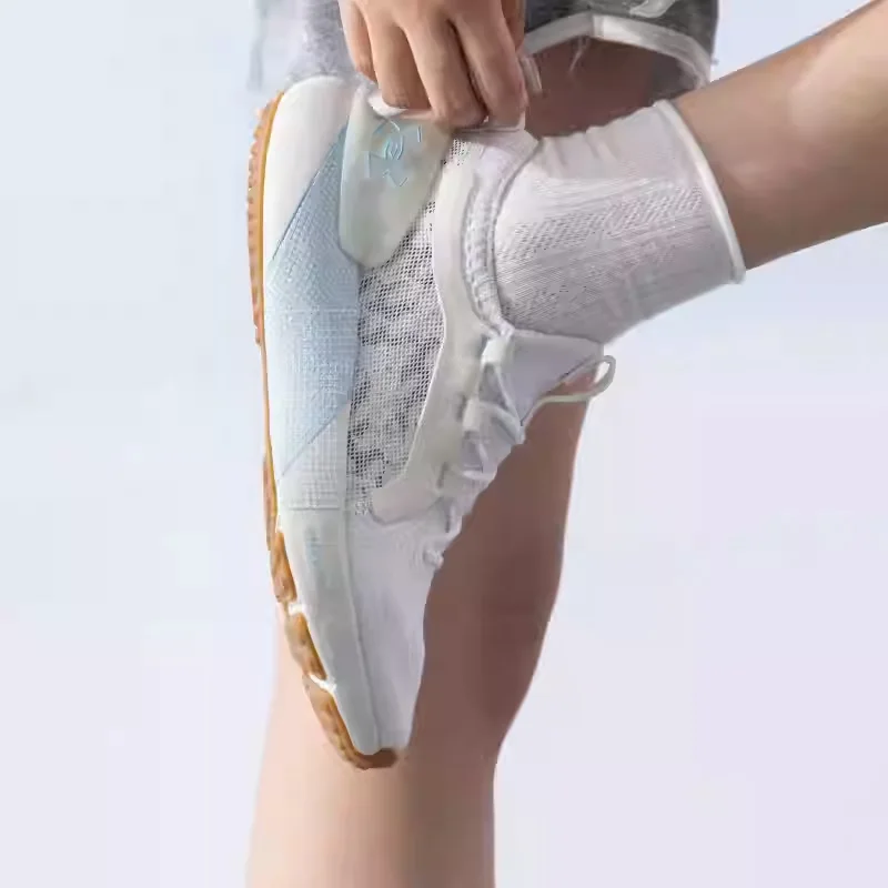 Under Armour UA W HOVR Phantom 3 SE ELVTE 3026648-100 Womens Sport Performance Running Shoes