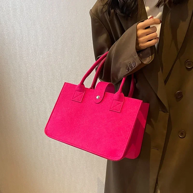 กระเป๋าถือช้อปปิ้งใหม่ กระเป๋าถือผู้หญิง ความจุมาก เปิดแฟชั่น กระเป๋าช้อปปิ้งผ้าสักหลาด ดีไซน์เนอร์ กระเป๋าโท้ทสาน ซื้อออนไลน์ จีน