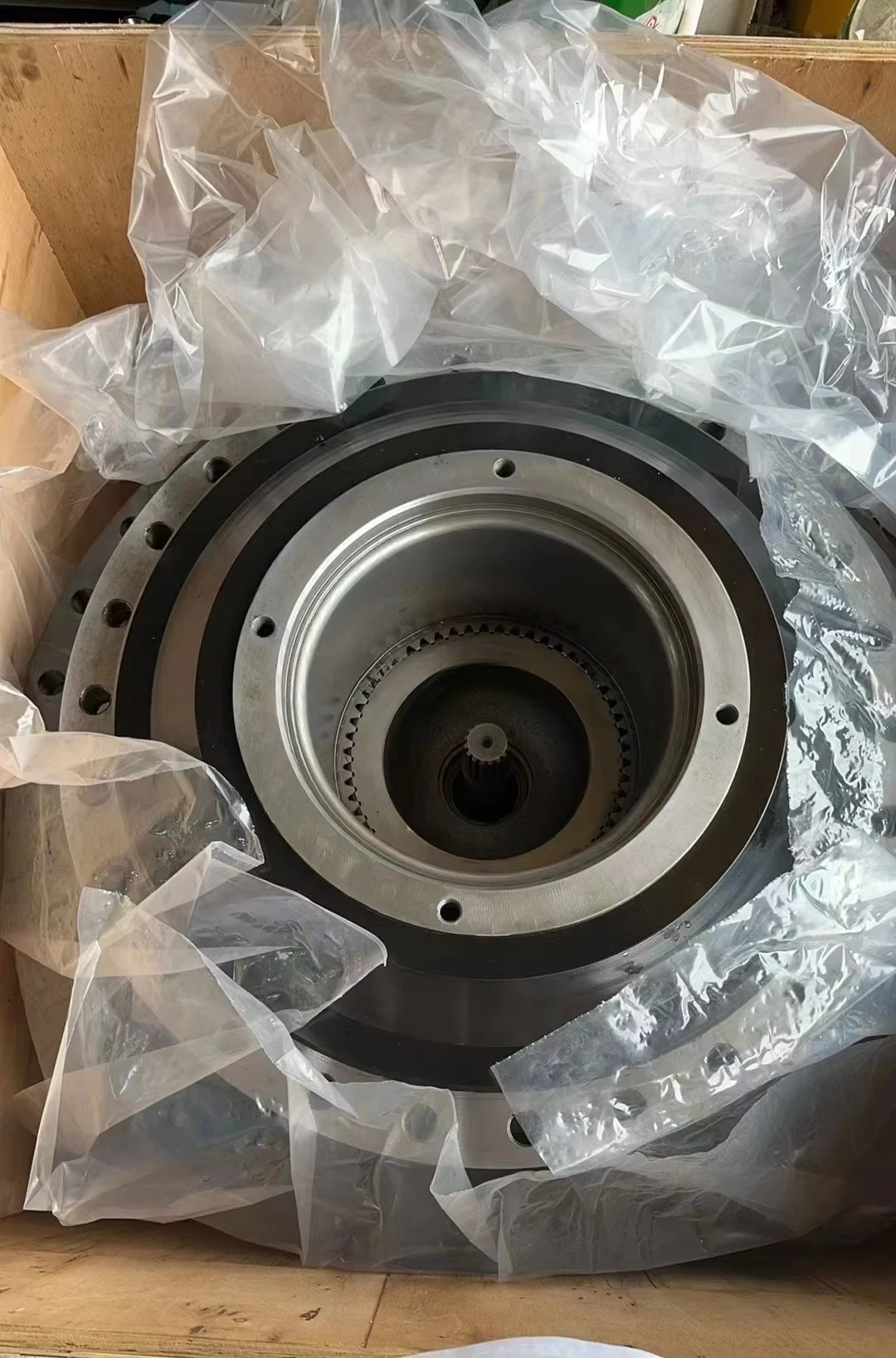 31NB-40030 R450LC-7 R450LC-7A R480LC-9 R500LC-7 R520LC-9 Running Motor Assembly with Running Gearbox