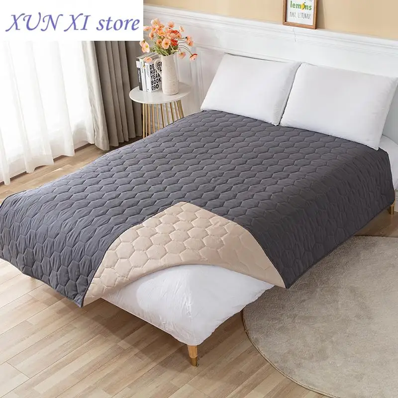 

Bedspread on The Bed Super King Size Bed Cover Quilted Mattress Pad Washable Mattress Protector for Pet Dog Bed Linen Waterproof