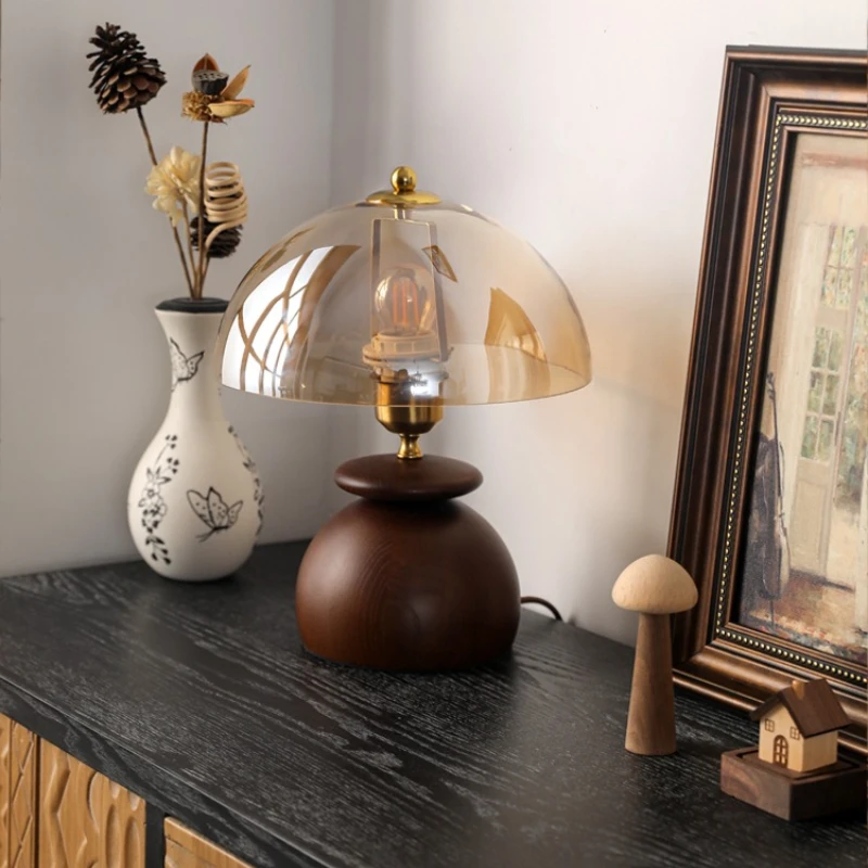 

American retro ash wood table lamp designer French medieval wabi-sabi wind living room bedroom bedside atmosphere lamp