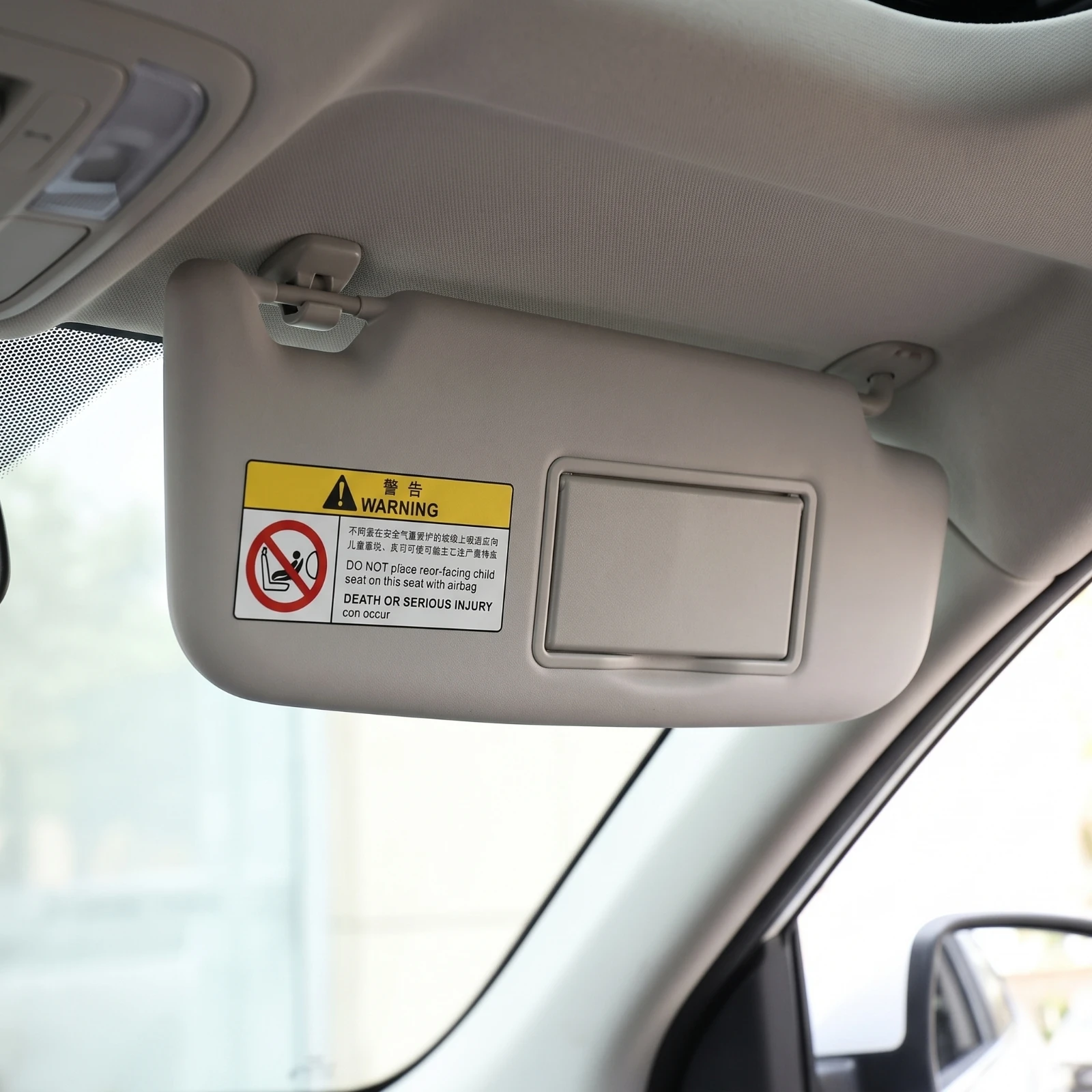 Car Sun Visor with Mirror Replacement Sun Visor with Mirror Auto Part Passenger Side Long-Lasting for DIY Mechanics