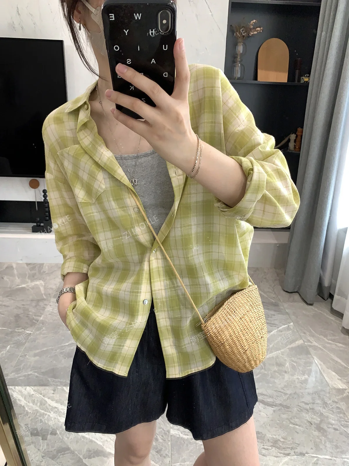

Легкая клетчатая рубашка Zhaokelie с защитой от солнца, из чистого хлопка, свободного кроя, ультрадышащая, летняя, женская, модная, прозрачная рубашка