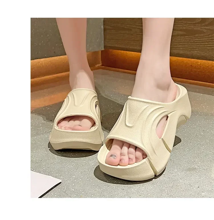 Sandal Wedge sol tebal untuk wanita, Kasut panggung Chunky Fashion 2024 luar ruangan antiselip pantai musim panas