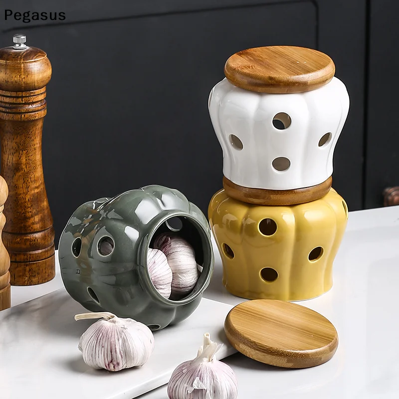 [S]White Ceramic Garlic Storage Jar With Lid Exquisite Hollow Storage Jar Garlic Ginger Jar Candle Lampshade Household Candy Bo