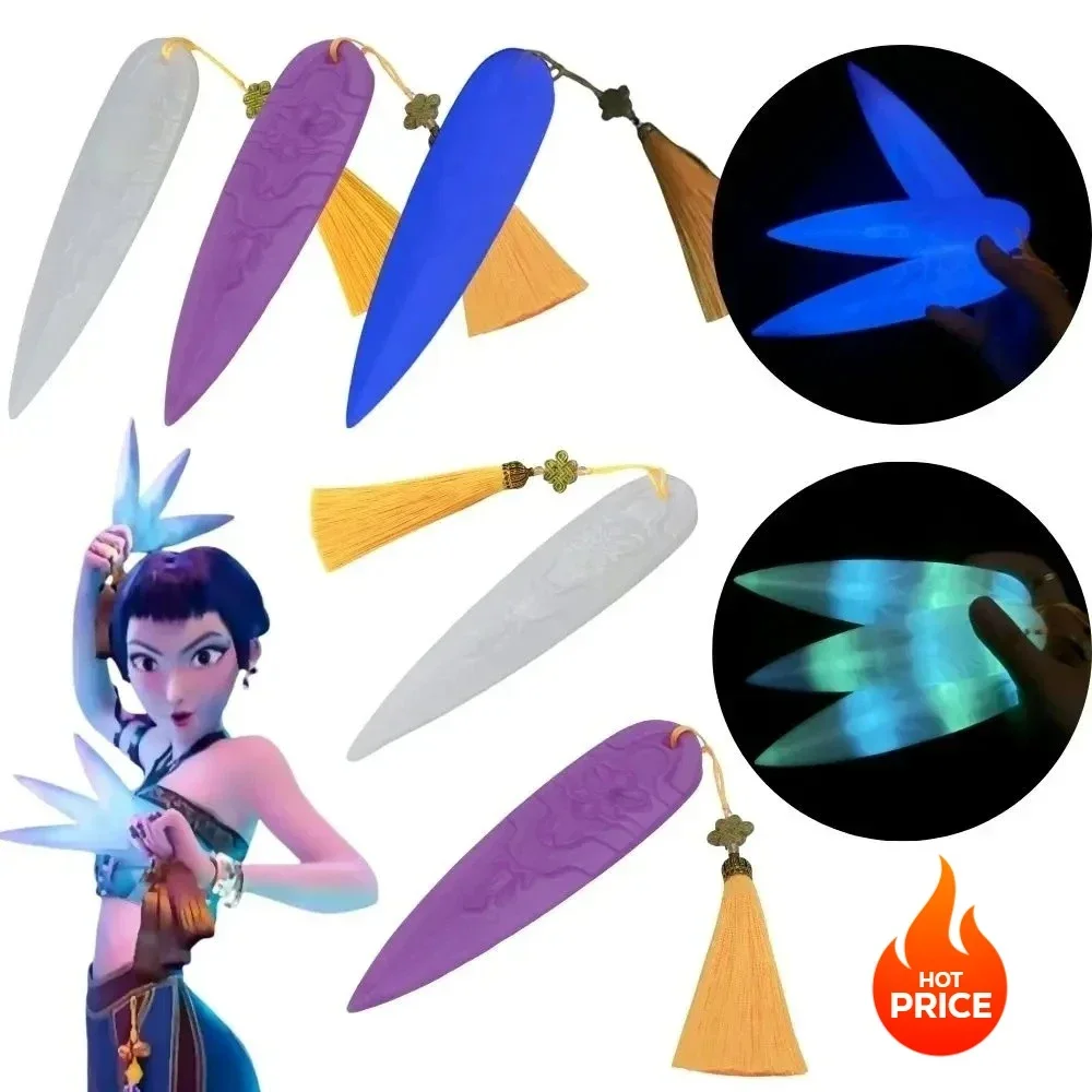 2025 Halloween Zoey Kpop Demon Hunters Cosplay Lights Dart Weapons Roleplay Props for Girl Group Idol Halloween Carnival Costume