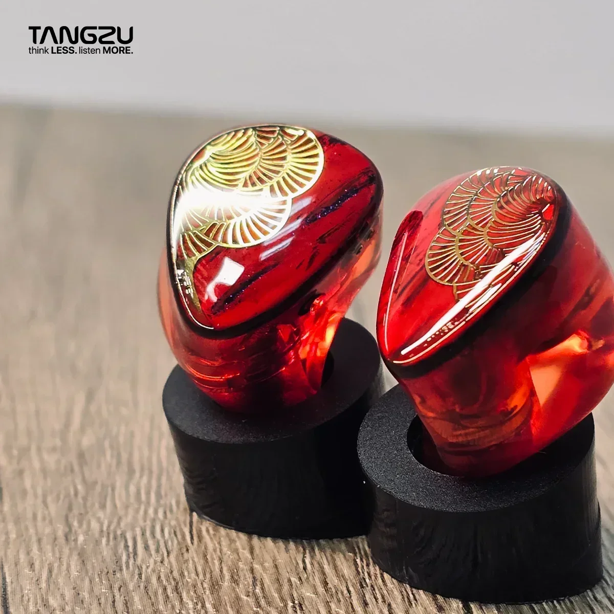 TANGZU XUAN NV Wired HiFI In-Ear Earphone Dual Dynamic Driver Music IEMs Monitors Detachable Cable Headphone Earbuds with 0.78mm