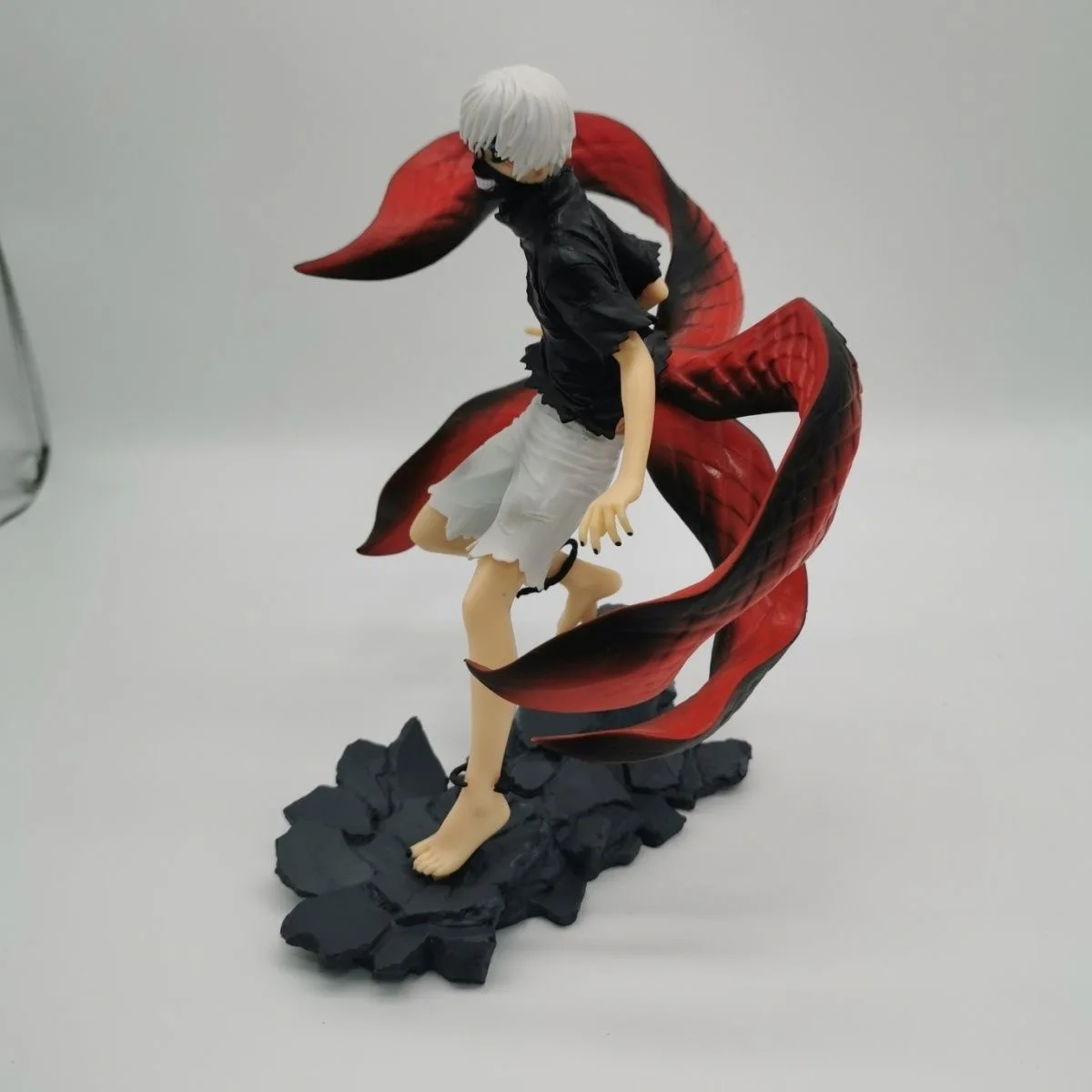 Mainan Model Figur Anime Tokyo Ghoul Masker Kelabang Hadiah Ulang Tahun Patung Karakter Kartun Kaneki Ken Dapat Diubah Wajah Kelabang