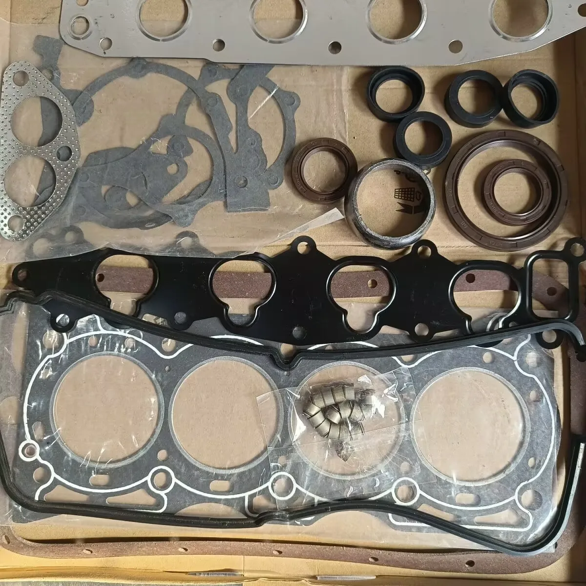 1Set Engine Overhau…