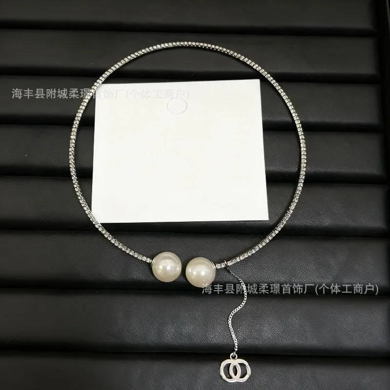 

New Simple Inlaid Rhinestone High-end Collar Fragrant Grandma Versatile Fashion Celebrity Daughter Style Collar Women