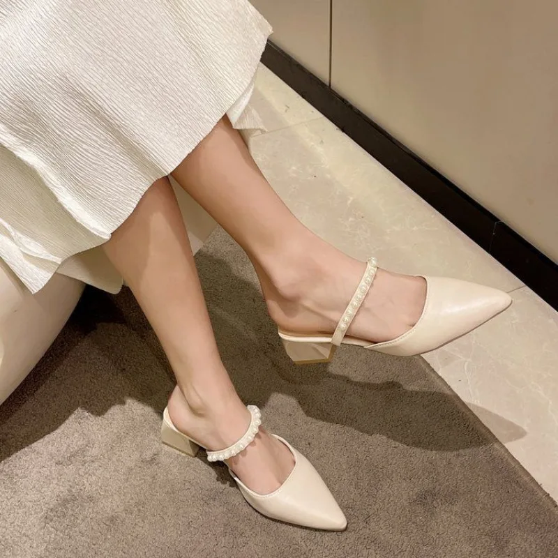 New Women Fashion Half Slippers Female New Outdoor Pearl Pointed Ladies Thick Heel Mid Heel Party Dress Sandals Chaussure Femme