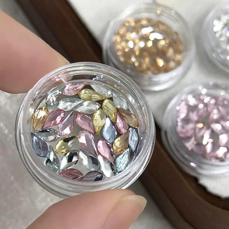 30 Pcs/box Irregular-shaped Drill Nail Art Rhinestones 3D Crystal Nail Stones Gems Pearl DIY Manicure Decorations Accessories