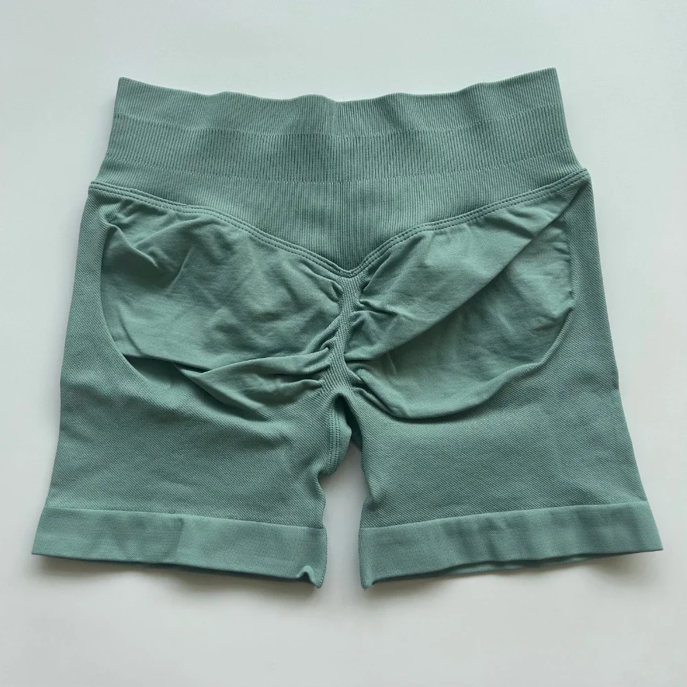 Pericic Gym-Shorts mit niedrigem Rippenbund, Yoga-Shorts, nahtlose Scrunch-Bum-Workout-Shorts, Booty-Stretch-Laufshorts, Fitnesskleidung – Detail 16