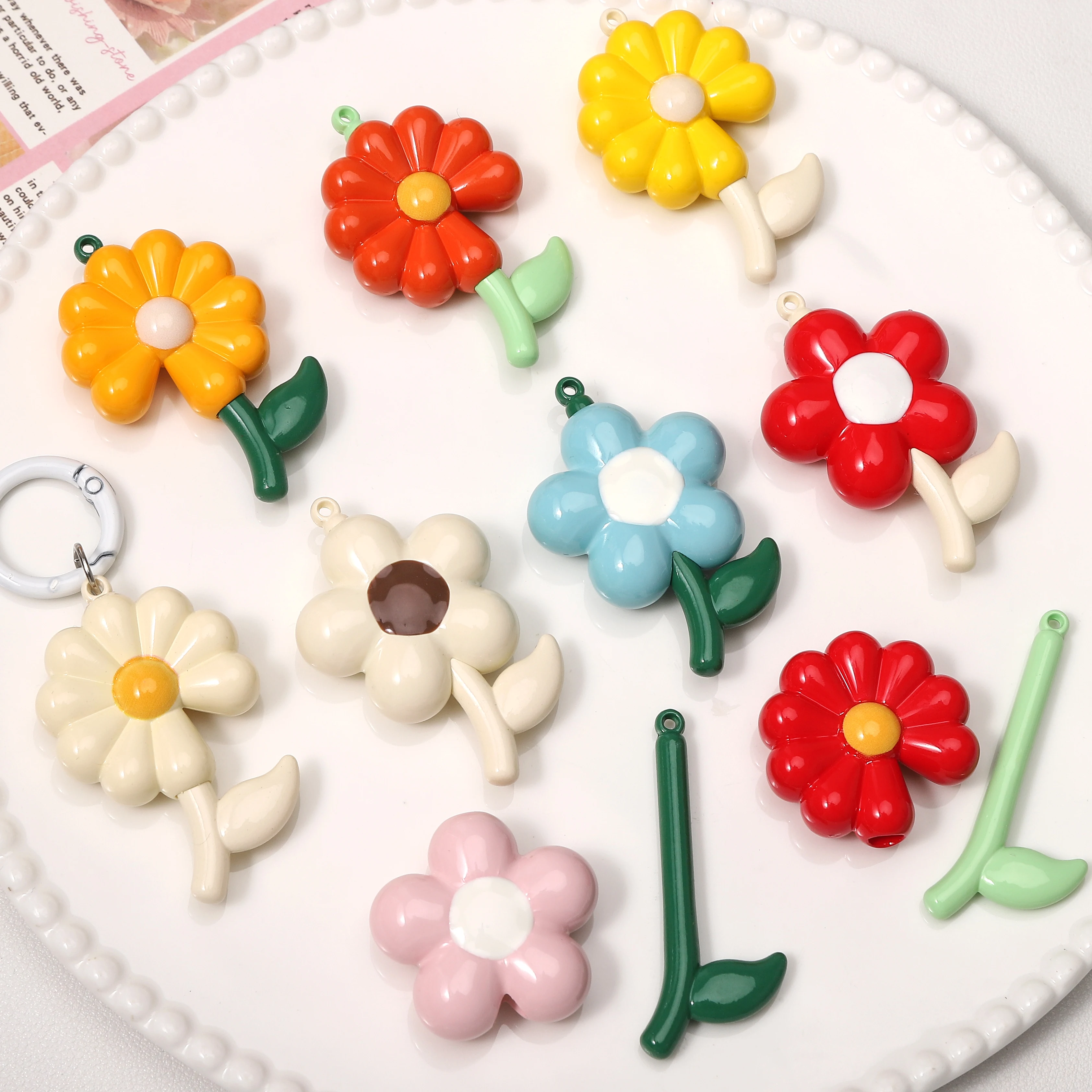 1Pc/bag Colorful Acrylic Spray Paint Five Petal Flower/Daisy/Flower Stem Shape Beads For Making Jewelry DIY Keychain Findings