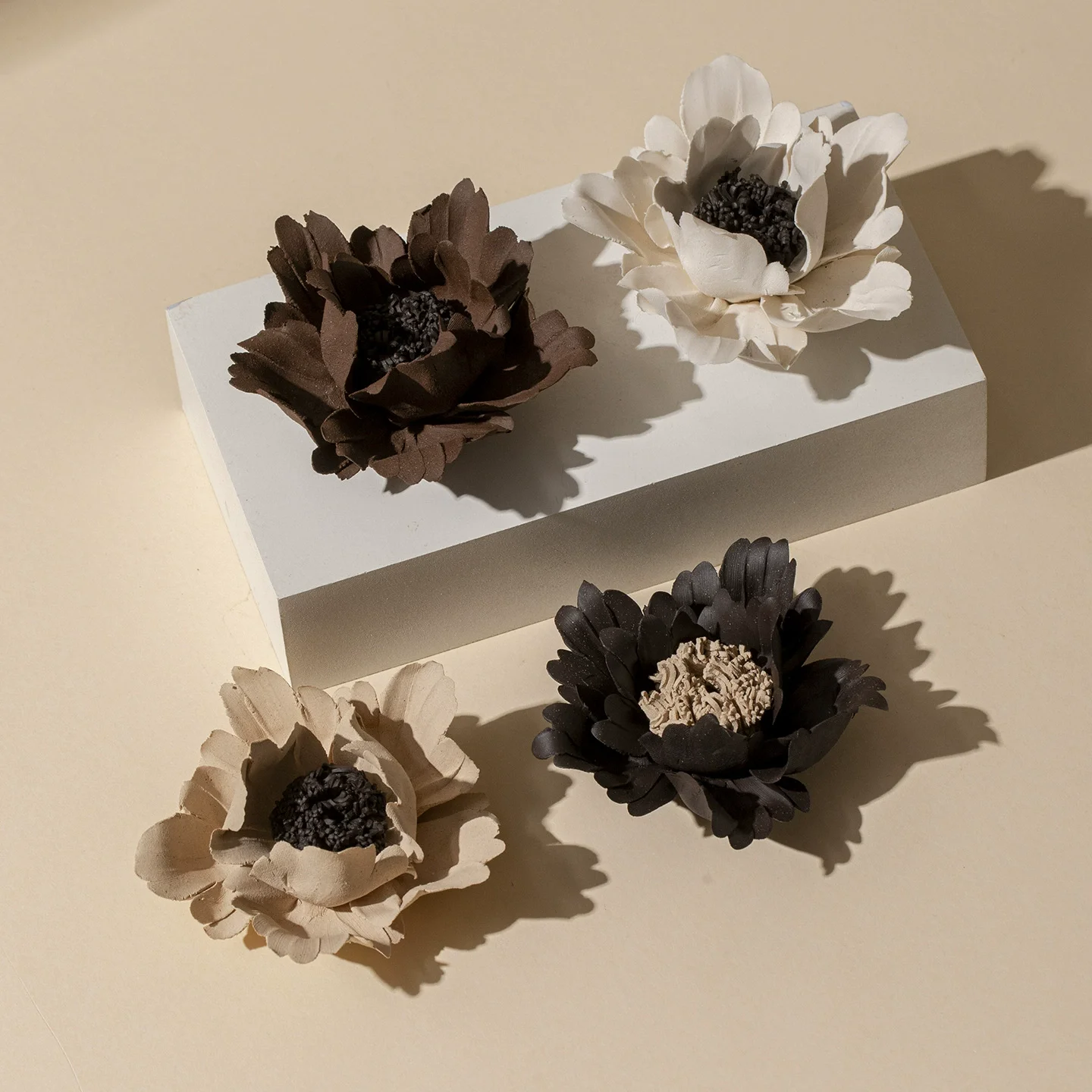 手作りセラミック製線香立て-–-花びら型の粗粘土アロマディフューザー、職人による家の装飾品、親友へのユニークな贈り物