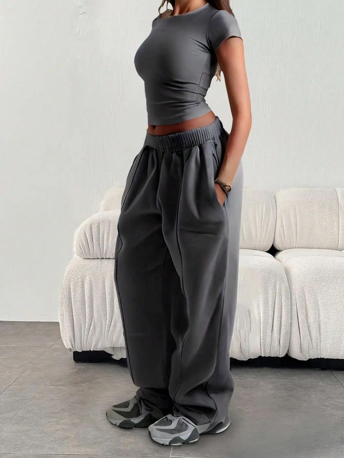 

Y2K Women's Slant Pocket Wide-Leg Sweatpants - Stretch Waist, Straight Leg, Comfy Casual for Daily Wear