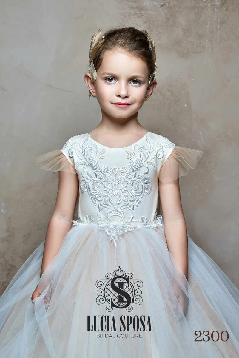 FATAPAESE Flower Girl Dresses Up Fluffy Princess Ball Gown Sleeveless Appqulies Lace Tulle Wedding Guest Evening Party for Kids