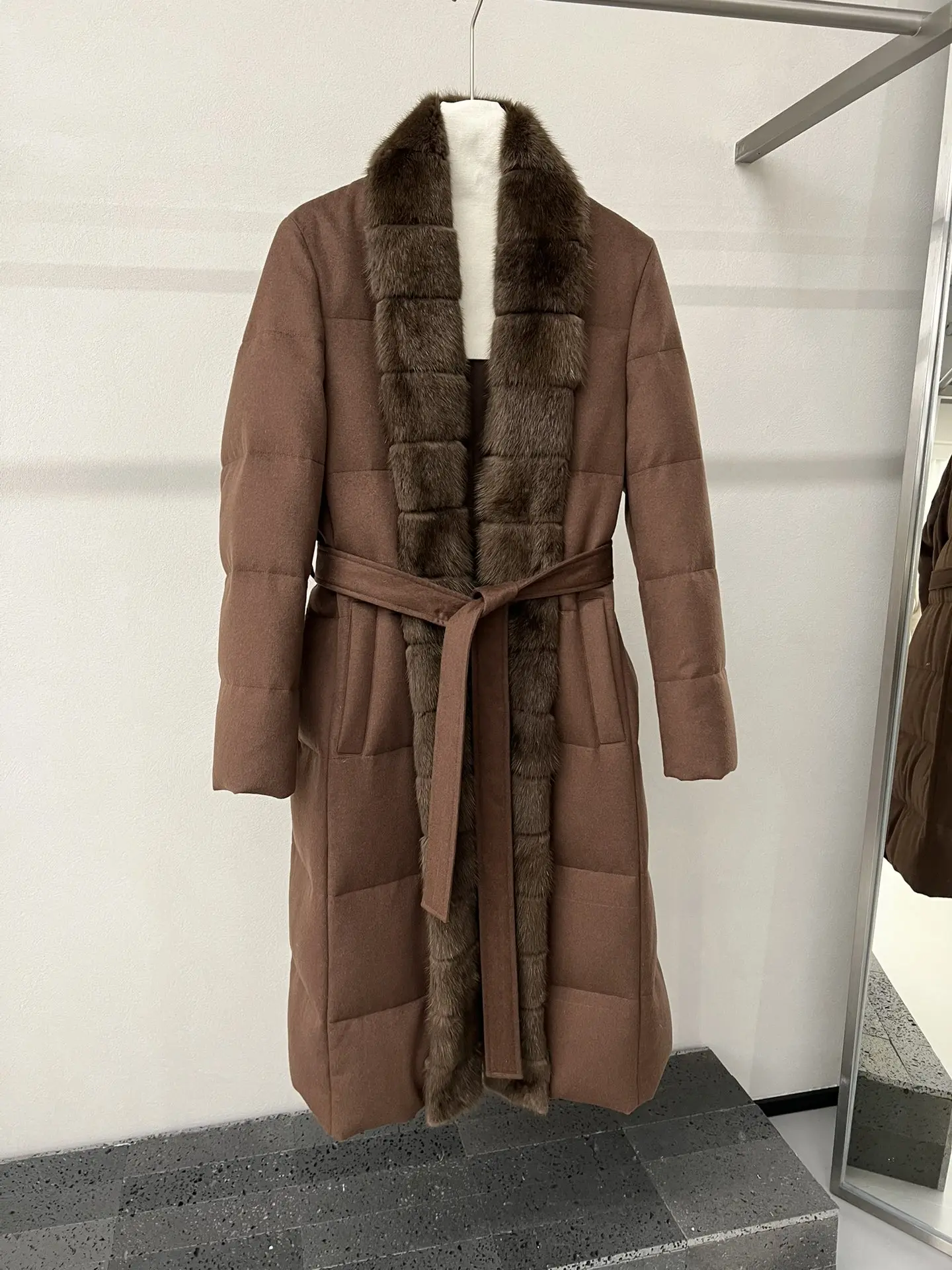 

2025 Autumn And Winter New High-End Luxury Cashmere Coat Mink Fur Women'S Coat Mink Fur Coat