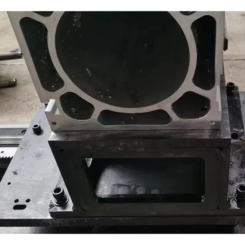 Trave trasversale a portale in alluminio con asse X per macchina da taglio in fibra CNC