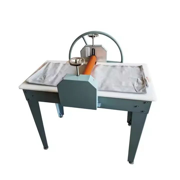 

Factory Supply Special Equipment for Manual Mud Press with Single Roller Gear and Variable Speed Porcelain Plate.
