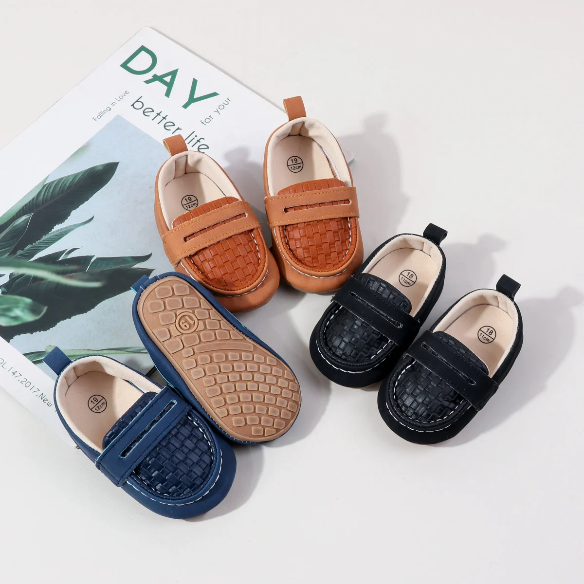 Baby Unisex Slip-on Toddler Shoes Spring And Autumn 0-18 Months Three Colors PU Leather And TPR Sole For Baby Boys And Girls