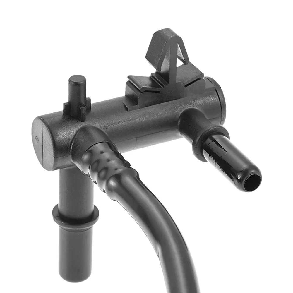 Fuel Pipe Line Leak Hose Pipe Vehicle Maintenance Easy Installation Fuel Pipe Engine Part Perfect Match Plastic Material
