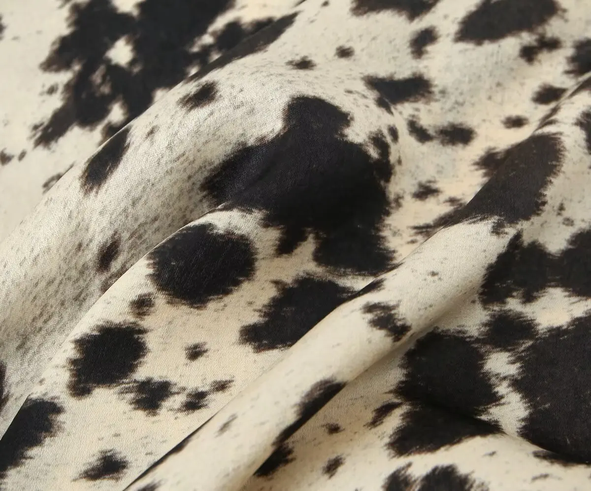 กระโปรงทรงเอเอวสูงลายสัตว์ ผ้าซาตินเนื้อไหม สำหรับผู้หญิง แฟชั่นฤดูใบไม้ผลิและฤดูร้อน