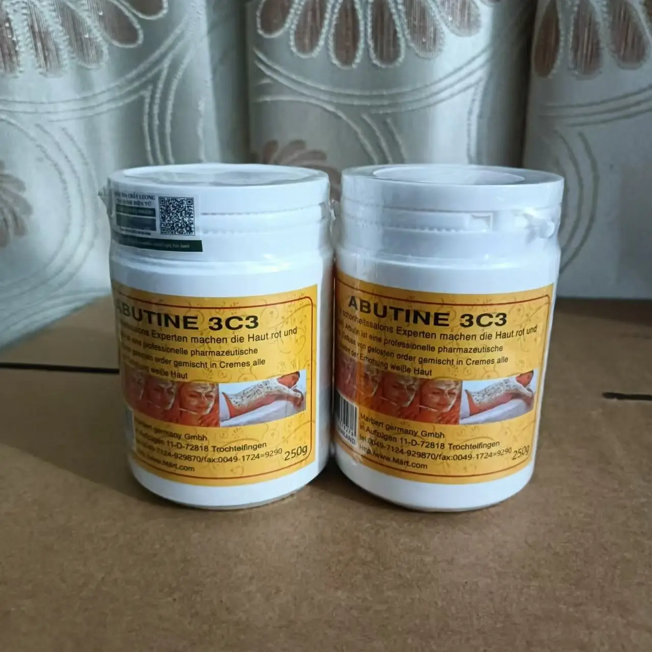 

New Packaging Kich trang Arbutin 3c3 vang loai body lotion 200g