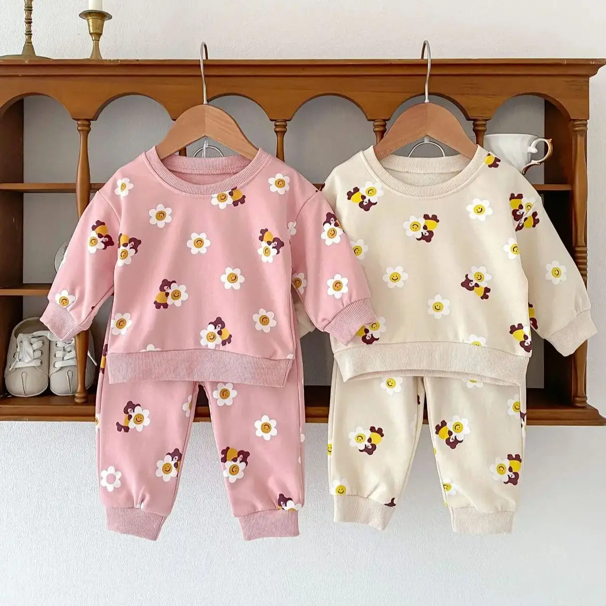 

Autumn Toddler Girls 2 Piece Outfit Set Cute Flower Bear Print Long Sleeve Sweatshirt With Pants For Kids Soft Casual Loungewear