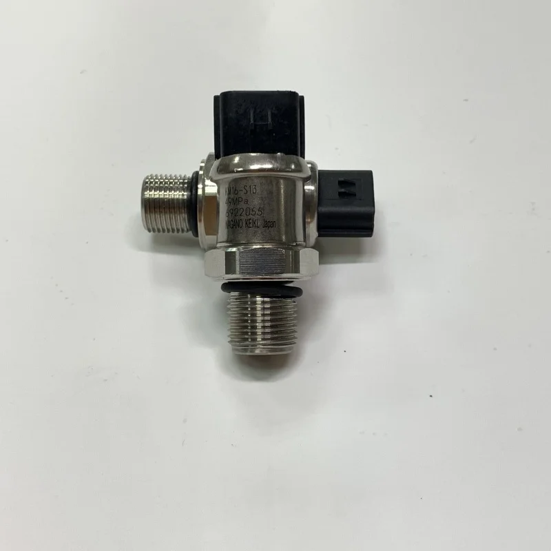 Hi-tachi ZX120-3 High Pressure Sensor Switch KM16-S13 49MPA Hydraulic Pump Sensor 4436271
