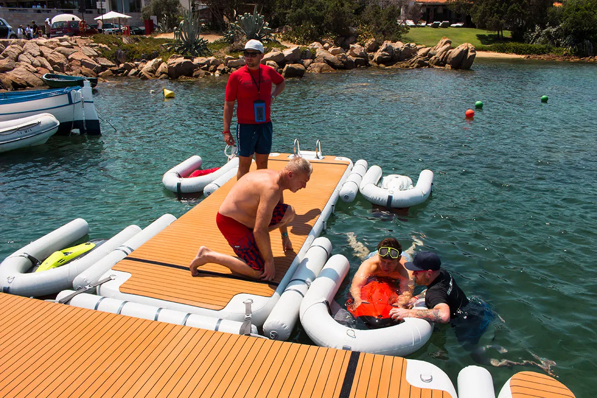 Factory Custom Inflatable Pontoon Water Island Patio Yacht Dock Platform Inflatable Sea Raft Jet Ski m Docks with Pump