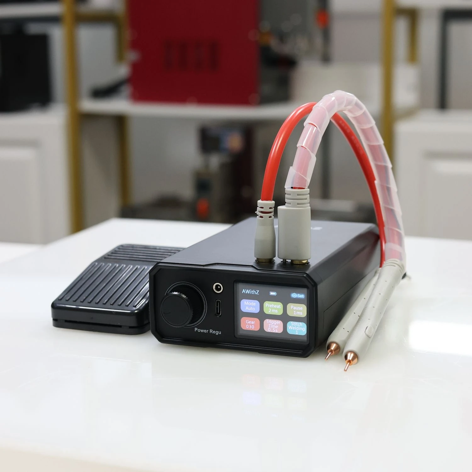 

UK3 10000mAh Battery Spot Welding Machine Dual A-Grade Cell 0.05-0.4mm Precision Welder for DIY Repair & Assembly