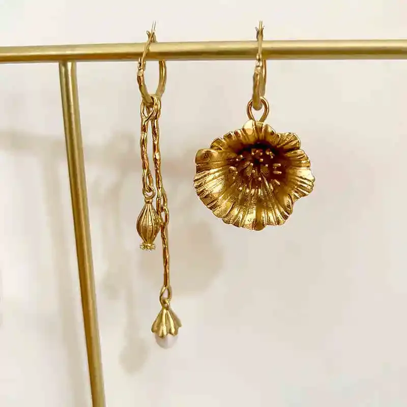 

Vintage Europe Pearl Flower Brass Plated 18K Gold Earrings Woman High Quality Luxury Jewelry Trend