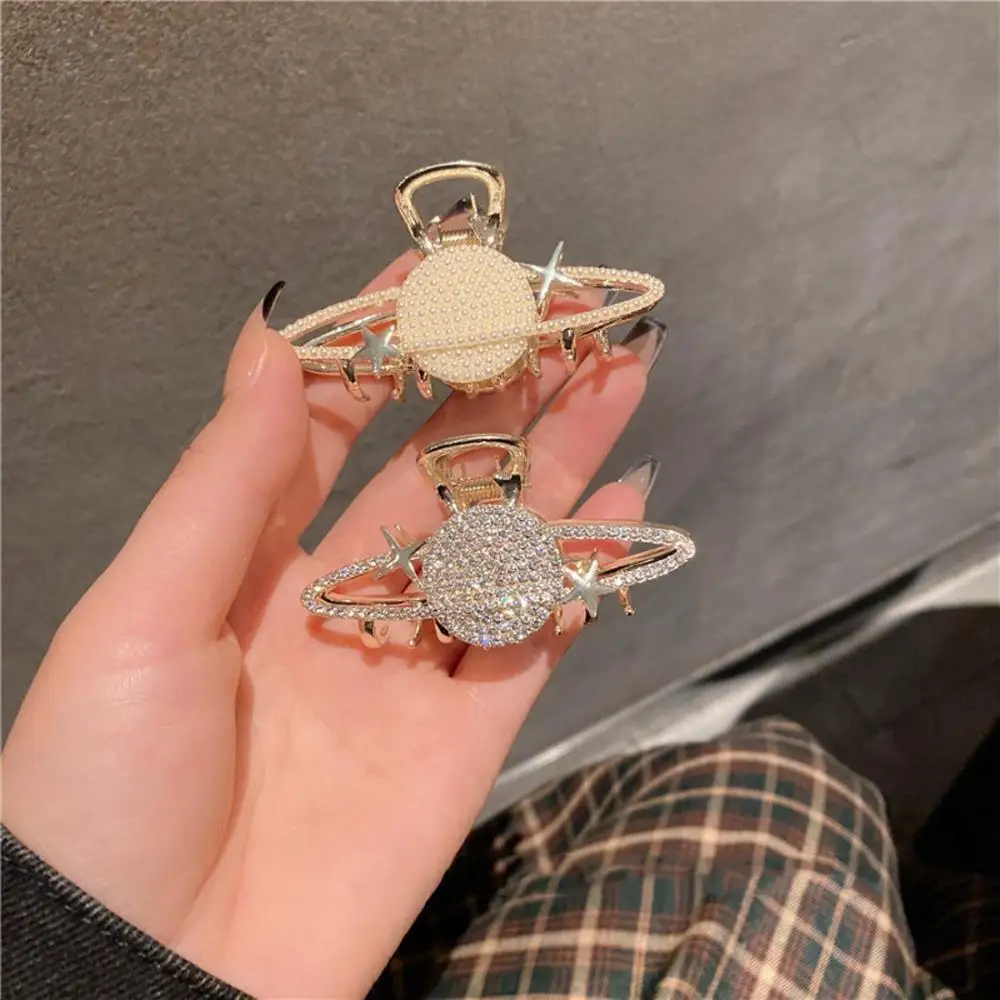 Chic Hairpins Hair Accessories Ponytail Clip Large Girls Women Hair Clip Planet Pearl Claw Clip Hair Crab Korean Style Barrette