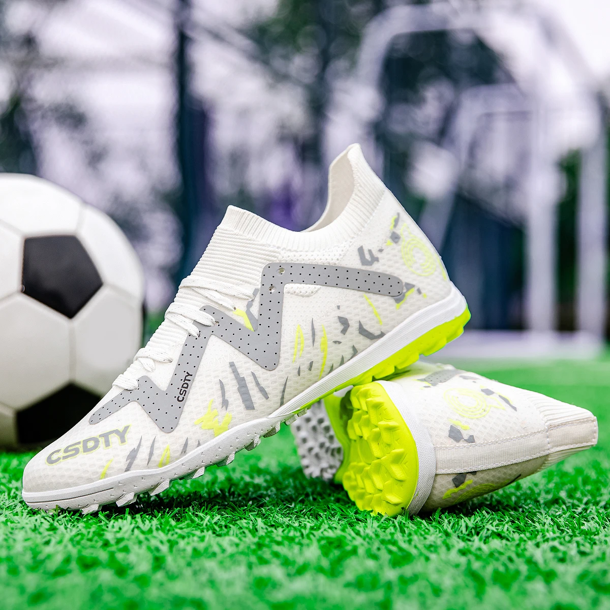 Męskie buty piłkarskie TF/AG Turf treningowe Futsal do piłki nożnej buty outdoorowe dla dzieci trampki wysokiej jakości Assassin Chuteira Campo