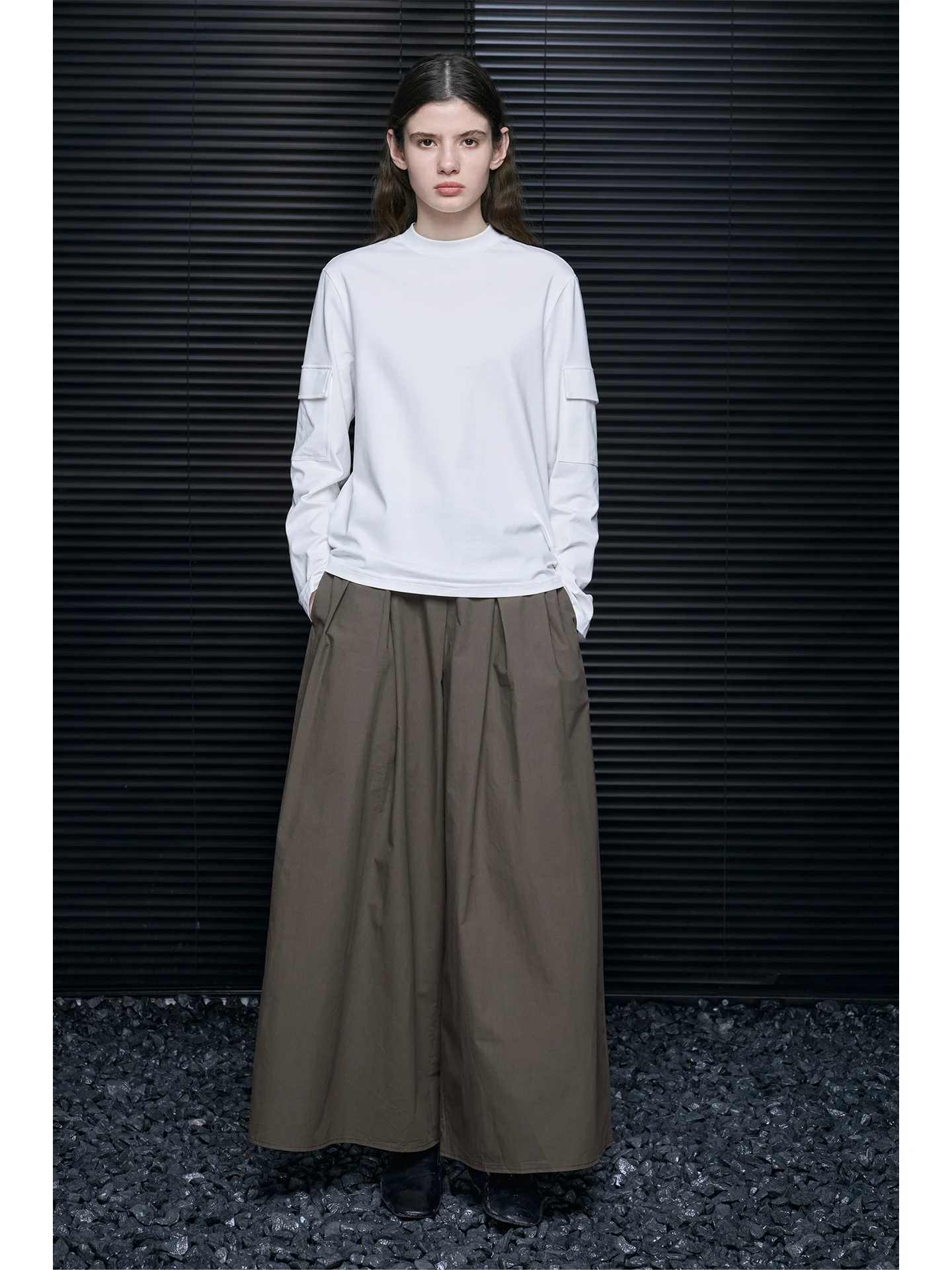 

Белая женская футболка с длинным рукавом, свободного кроя, повседневная, весенняя новинка, уличный стиль, хлопок, комфортная, расслабленная модель