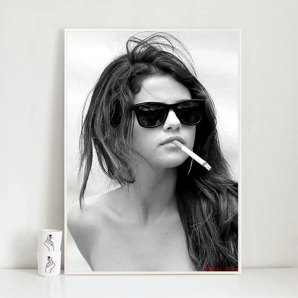Selena Gomez Poster Music Singer Black and White Wall Art Canvas Print Painting Picture For Living Room Decor