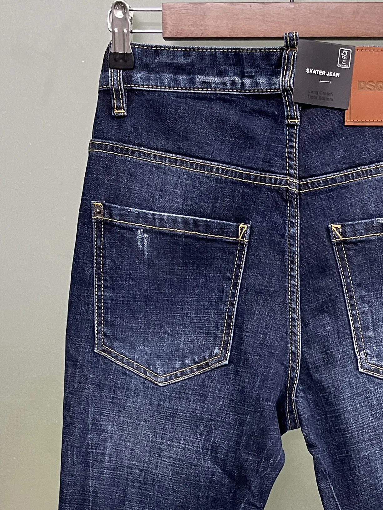 2024 Spring/Summer New D2 Jeans Trendy Men's Wear Hole Patch Paint Fashion Print Micro Elastic Slimming Small Straight Tube