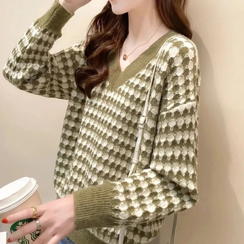 

Korean Fashion New V-Neck Knit Sweater Loose Casual Vintage Women'S Pullover Women'S Simple Color Block Knitted Sweater Top