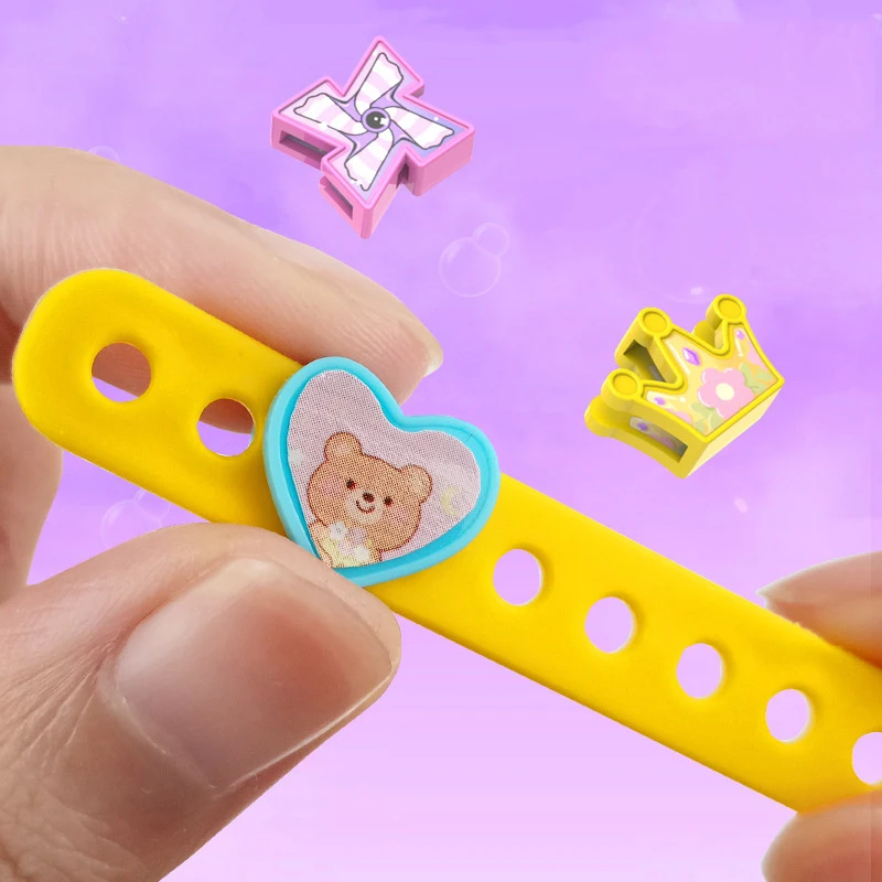 Zestaw do samodzielnego wykonania bransoletki z koralików dla dziewczynek, ręcznie robiona zabawka, zawieszki z alfabetem, bezpieczna elastyczna nić, dla dzieci w wieku 3+ lat, edukacyjna zabawka do rękodzieła dla dzieci.