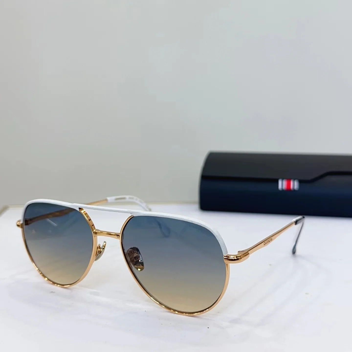 نظارات شمسية مستقطبة عالية الجودة من كاريرا للرجال على الطراز القديم نظارات شمسية مربعة معدنية للنساء بجسر مزدوج للقيادة باللون الأخضر والأسود UV400