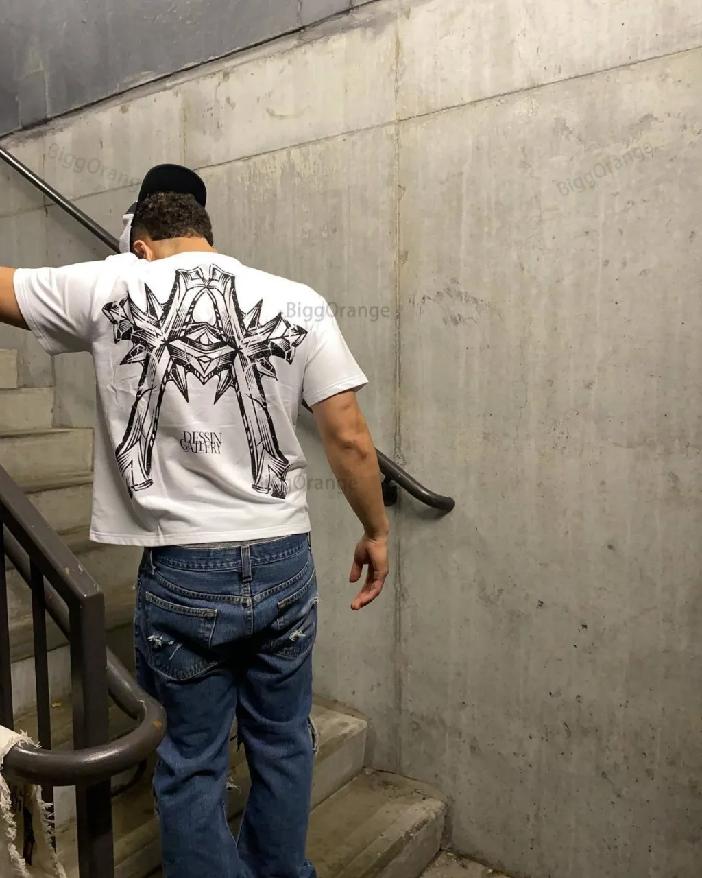 

Black and White New Cool Cross Dark Series Pure Cotton T-shirt Street High Quality Short Sleeve Men's and Women's grunge y2k