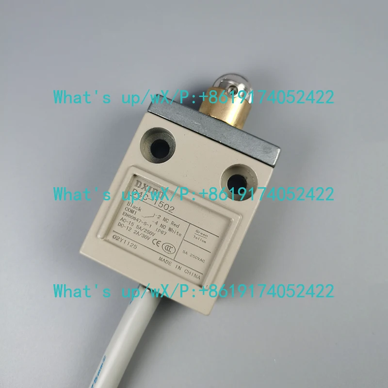 Waterproof stroke switch D4C-1502 copper sleeve hydraulic cylinder one opening and closing sealing die casting mold