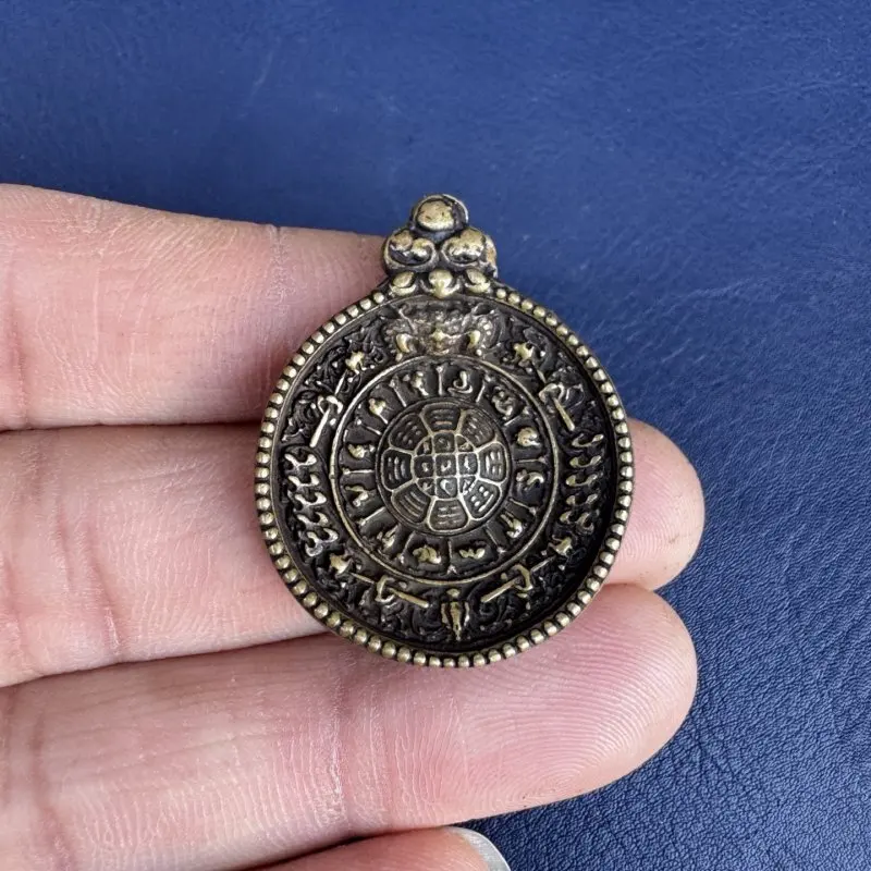 

Nepal Tibetan brass Jiugong gossip tag pendant, zodiac pendant, ethnic cultural and play accessories