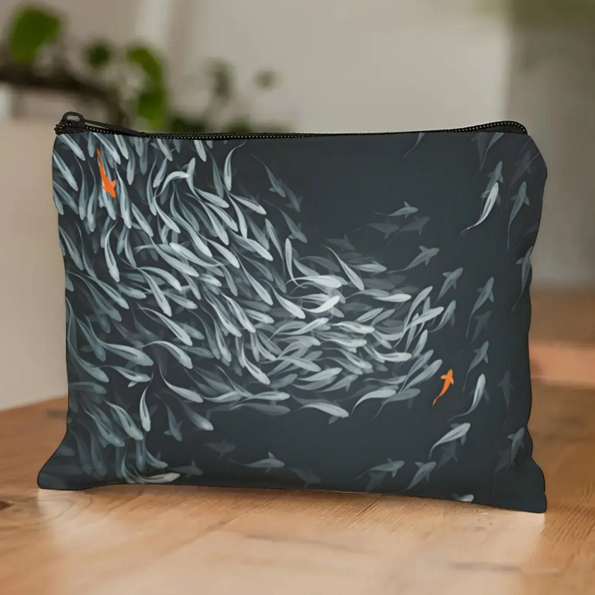 

Novel deep-sea fish pattern interesting unisex storage bag cosmetic bag large-capacity zippered toiletry bag pen bag