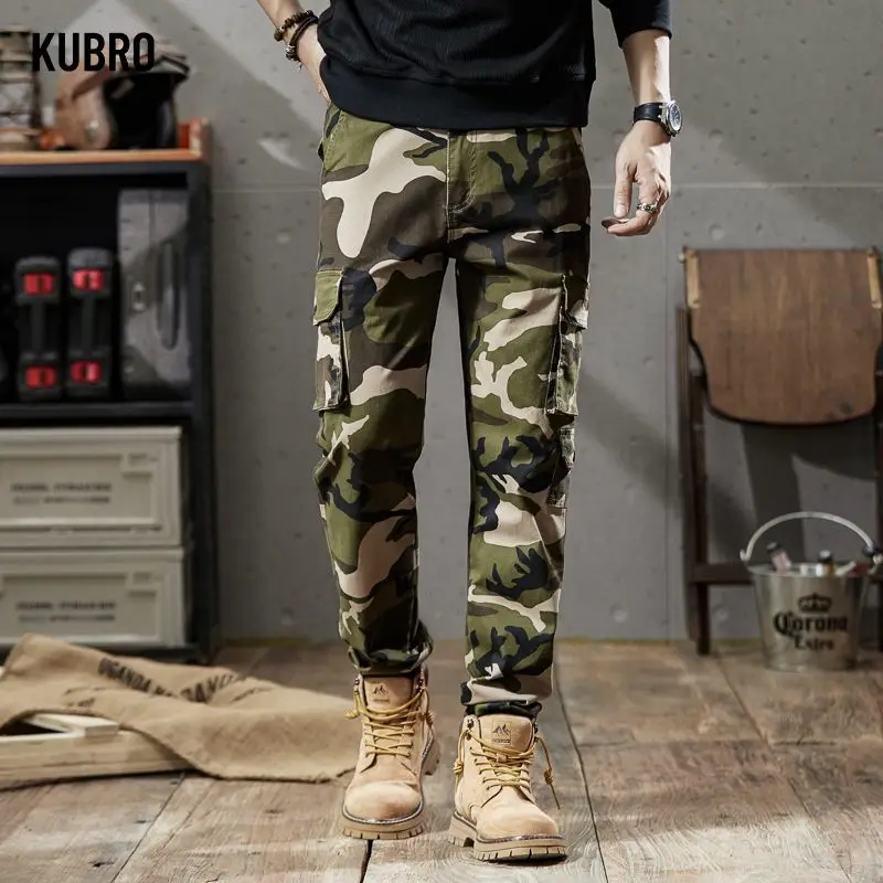 

Men's Autumn Winter Baggy Cargo Pants Male Outdoor Hiking Work Camouflage Pants Cargo Straight Casual Jogger Pant American Retro