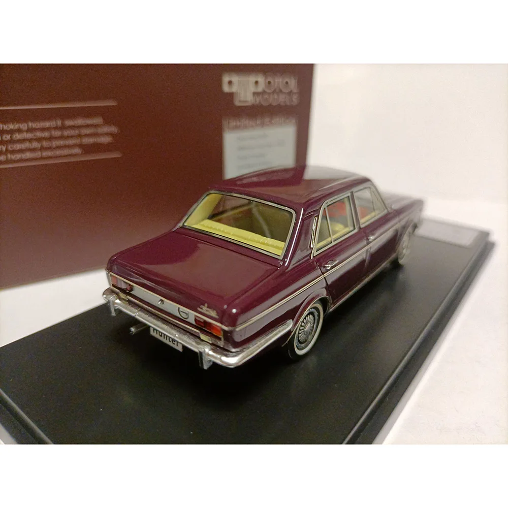 Hillman Hunter 1967 Rare Resin 1:43 Scale Simulation Classic Car Model Retro Collection Sedan Ornaments Souvenirs Display Gifts