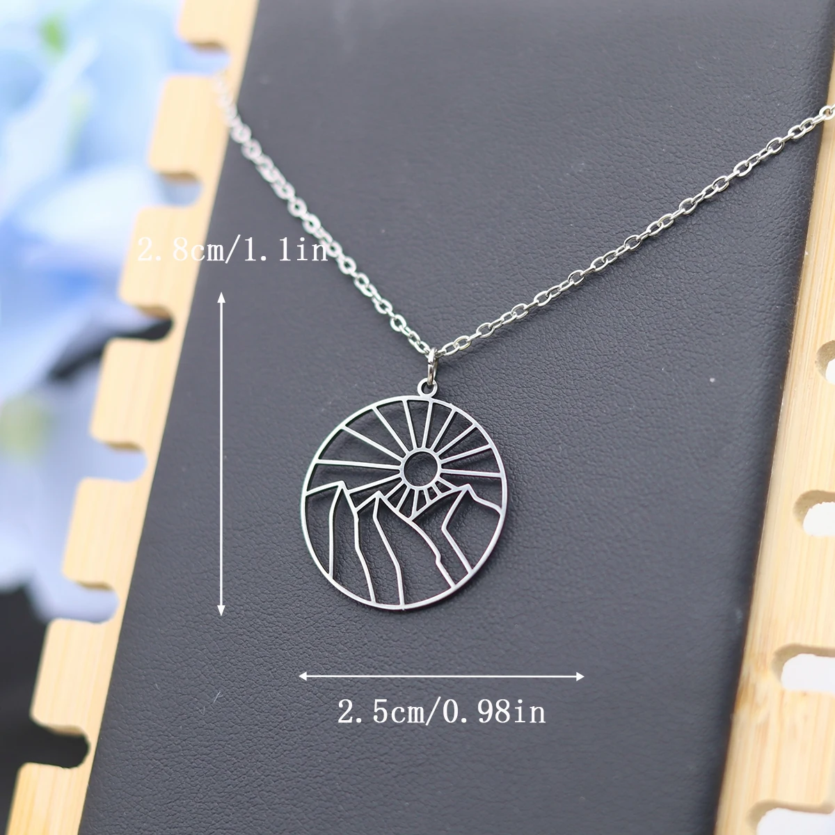 Kinitial Stainless Steel Necklace Round Sunrise Mountains Pendant Necklace Fashion Sun Necklace Ladies Jewelry Party Gift